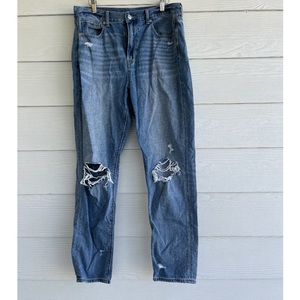 American eagle distressed mom jeans